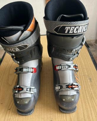 Scarponi tecnica sci