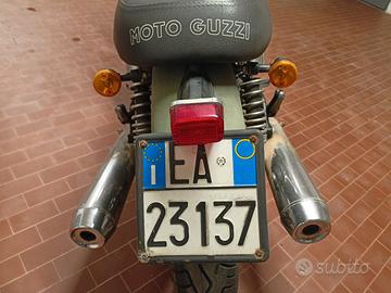Guzzi v7 750