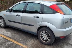 Ford Focus Ghia
