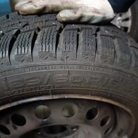 Gomme invernali con cerchioni