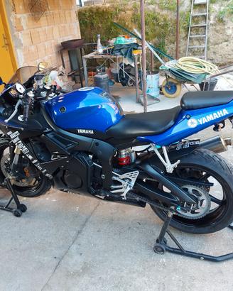 r6 2005
