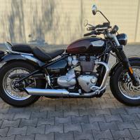 Triumph Bonneville Speedmaster Stealth Edition