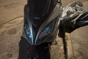 scooter kymco xciting 300i