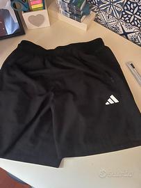 Pantaloncino corto adidas