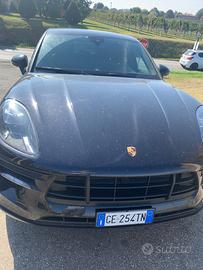 PORSCHE Macan - 2021