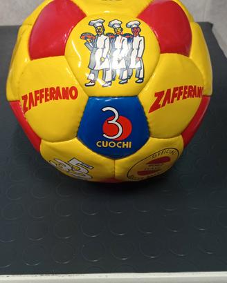 pallone di cuoio originale zafferano 3 cuochi