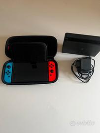 Nintendo switch oled + accessori
