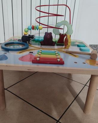 tavolo gioco montessoriano