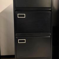 Armadietti in metallo neri King Mec