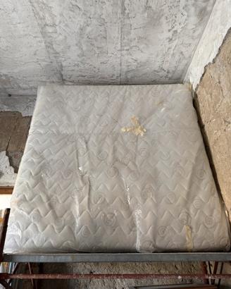 Materasso super king size 200x200