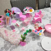 Bambola Barbie e accessori