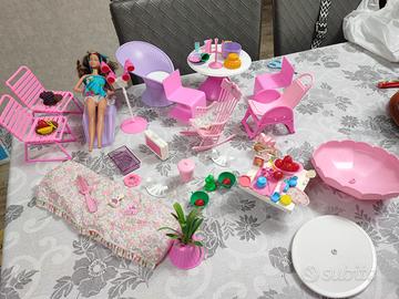 Bambola Barbie e accessori