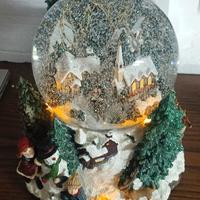 sfera in vetro natalizia