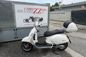 Vespa 300 gts ie super