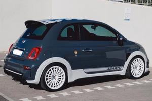 Abarth 695 Replica 70 anniversario 