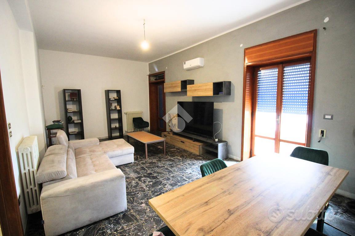 3 LOCALI A LECCE