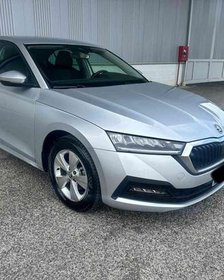 SKODA Octavia 1.0 e-TEC DSG Executive