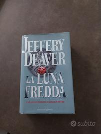 libro la luna fredda