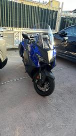 Yamaha TMAX 560 ICON 2026 BLU zero sinistri