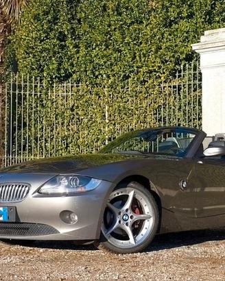BMW Z4 2.2i 6 cilindri ASI – 88.500 km – Manuale