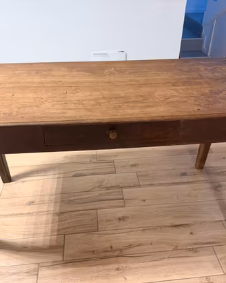 Tavolo rustico d’epoca in legno massello, fine 800