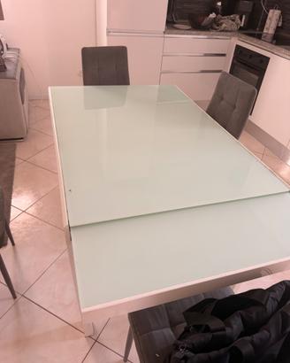 Tavolo da pranzo