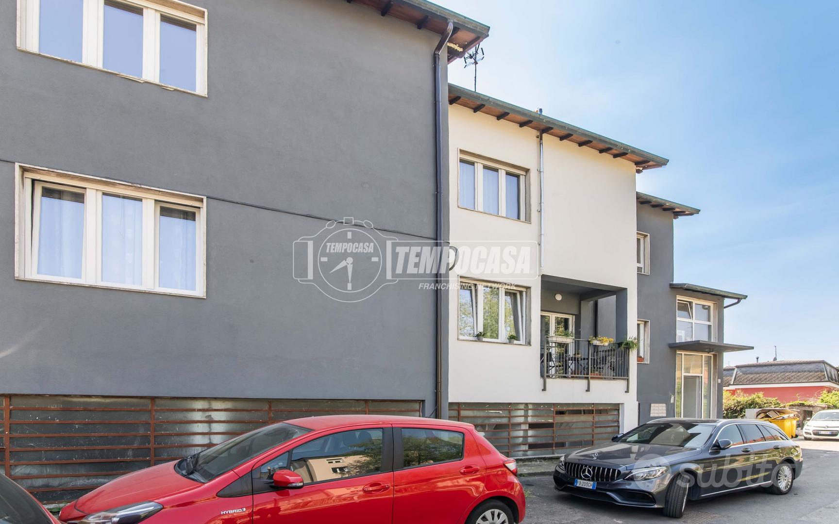 Elegante Trilocale con Terrazzo Living e Box - Vista 6
