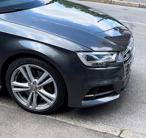 4 Cerchi R18 originali audi + 4 gomme invernali