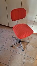Sgabello regolabile ufficio