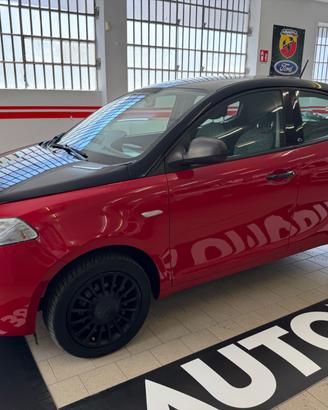 Lancia Ypsilon 1.2 69 CV 5 porte S&S Elefantino Bl