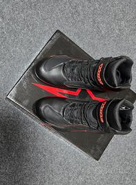 Scarpe moto.