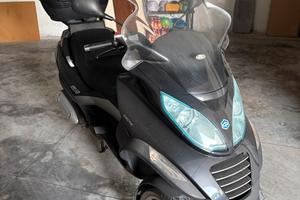 Piaggio MP3 250cc