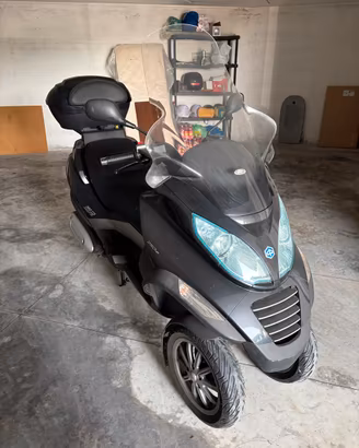 Piaggio MP3 250cc
