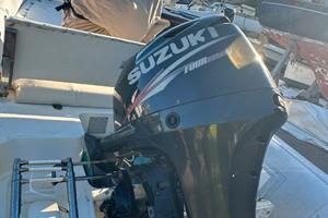 Gommone 4.60 metri con motore e carrello