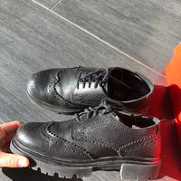 Scarpe stringate stile brogue con platform