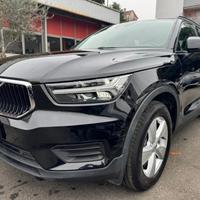 VOLVO XC40 T2 130CV MOMENTUM CORE