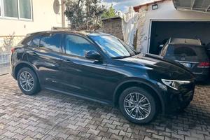Alfa stelvio 2.2d q4 blakedition taglandi_permutee