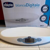 Bilancia digitale pesa bambini Chicco