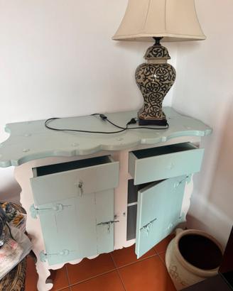 Credenza shabby chic decapata