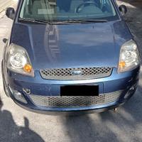 Ford Fiesta 2006 neopatentati 41.000km
