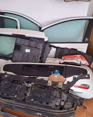 Pezzi ricambi Fiat Punto 