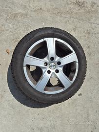 Cerchi Momo con pneumatici invernali 205/55 R16