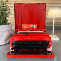 Macchina da scrivere olivetti valentine