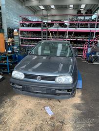 Ricambi Volkswagen Golf 3 - Veicolo per ricambi