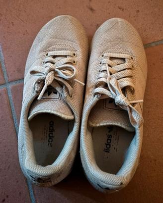 Scarpe adidas Beige