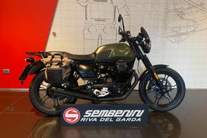 Moto Guzzi V7 III Stone 750