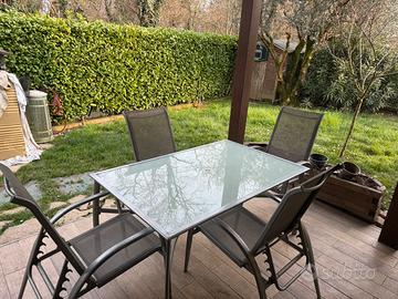 Tavolo da giardino