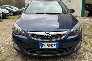 Opel Astra 1.7 CDTI 110CV 5 porte Cosmo NEOPATENTA