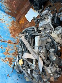 Motore e cambio nissan YD2500