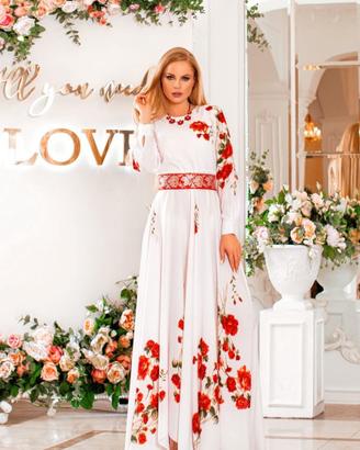 Abito da sposa con fiori rossi